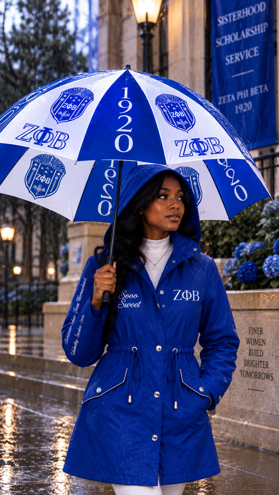 1920 Legacy Crest Umbrella